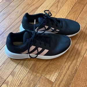 Adidas cloud form comfort. Sz 10